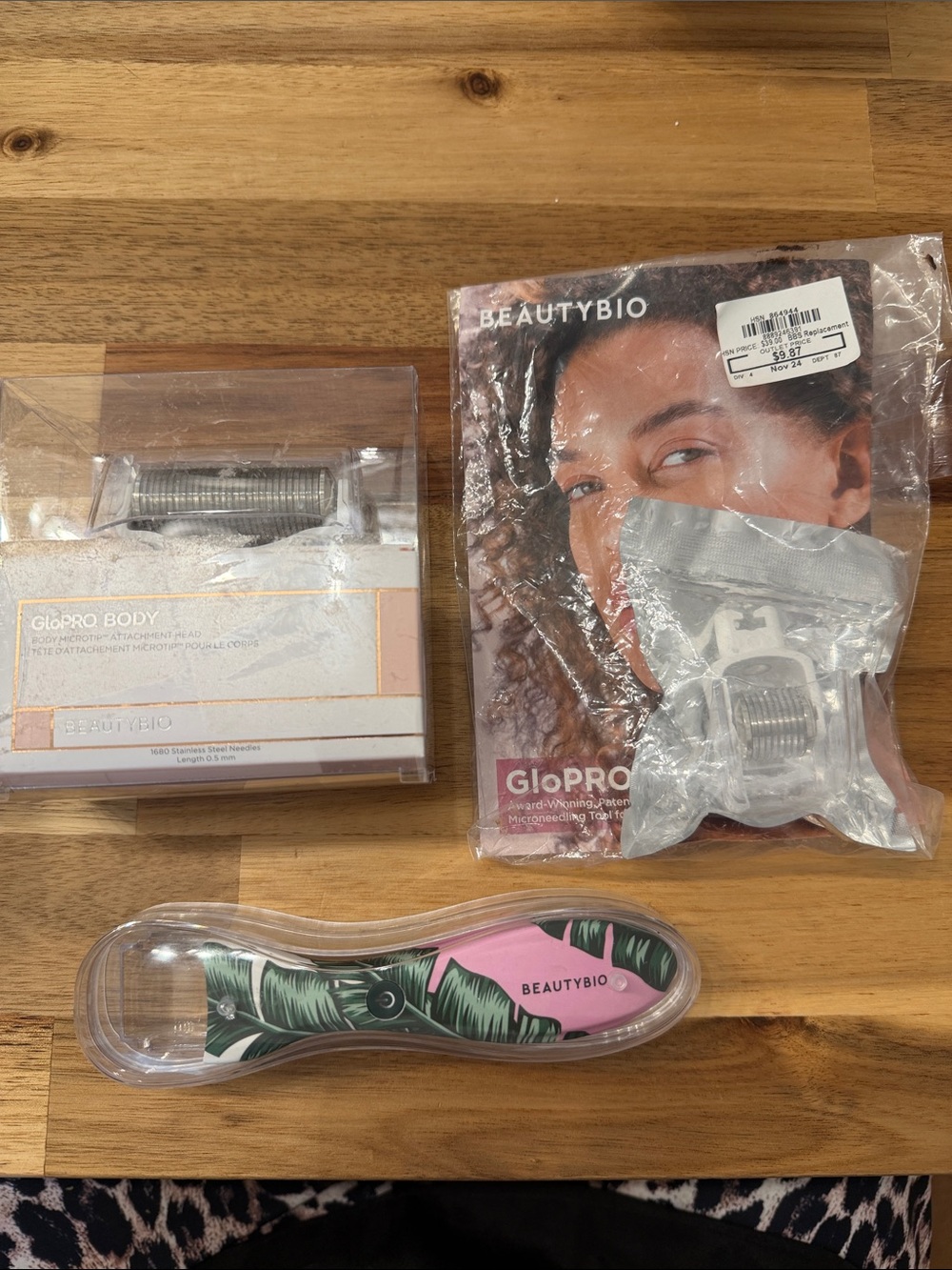 BeautyBio GloPro Micro-Needling Tool with Travel Case - Pink/Gray - Picture 2 of 5